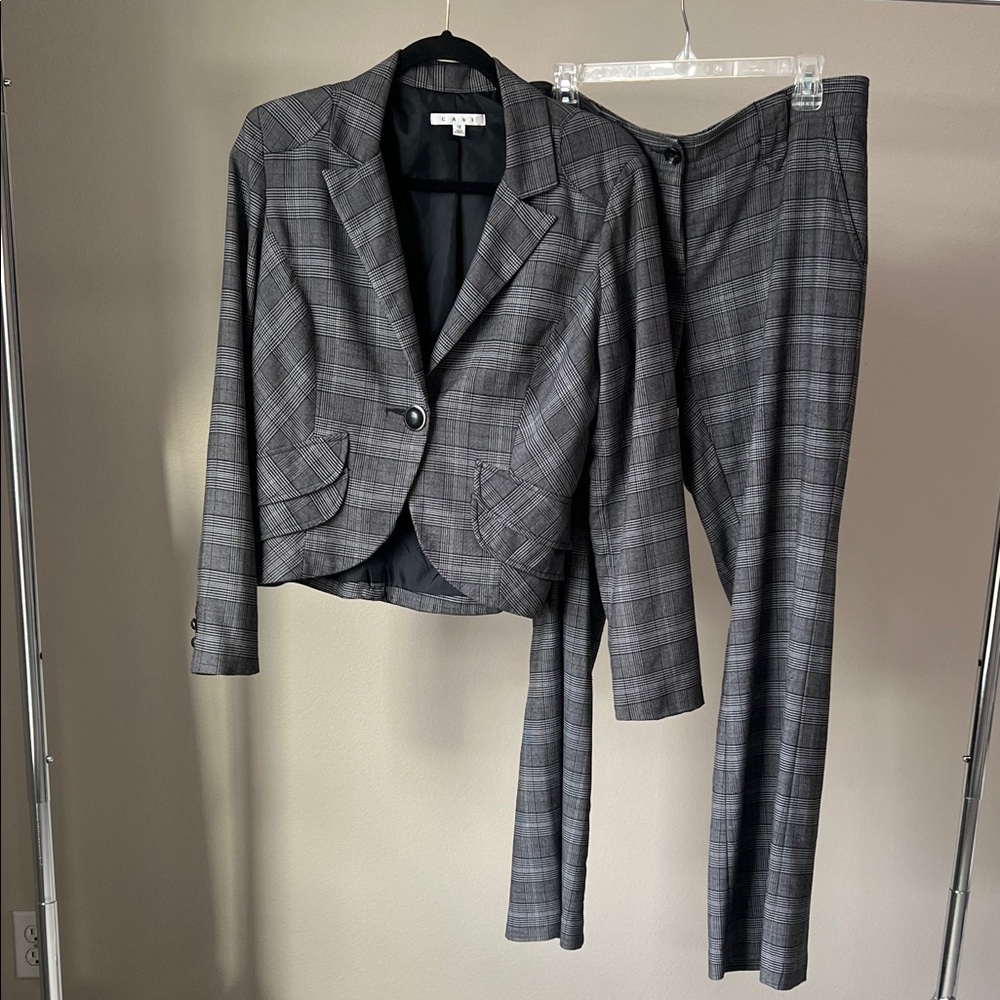 Gray Plaid Women’s Suit Set